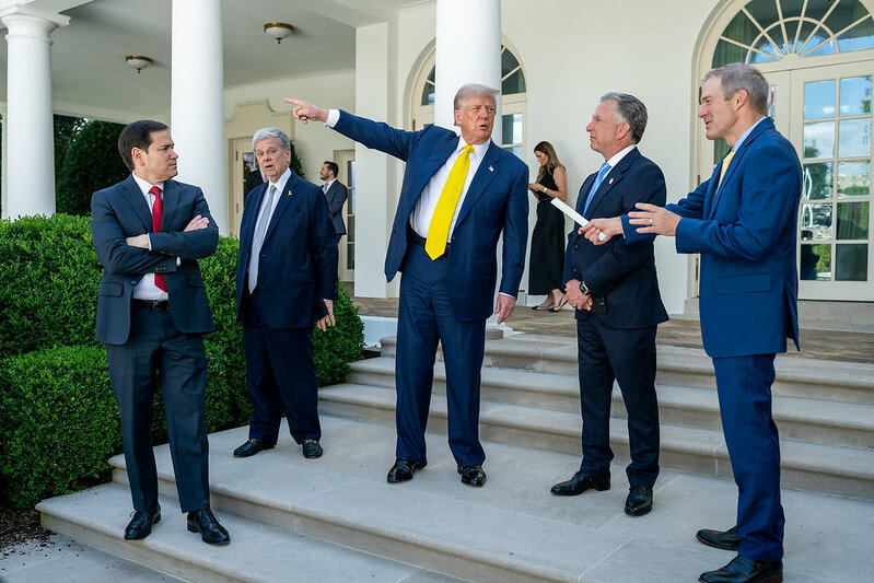 President Donald Trump speaks with workers while construction continues on the Rose Garden as Rep. Jim Jordan (R-OH), Secretary of State Marco Rubio, Middle East Envoy Steve Witkoff and others look on, Monday, July 21, 2025.