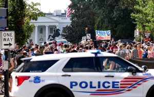 police in Washington DC at White House