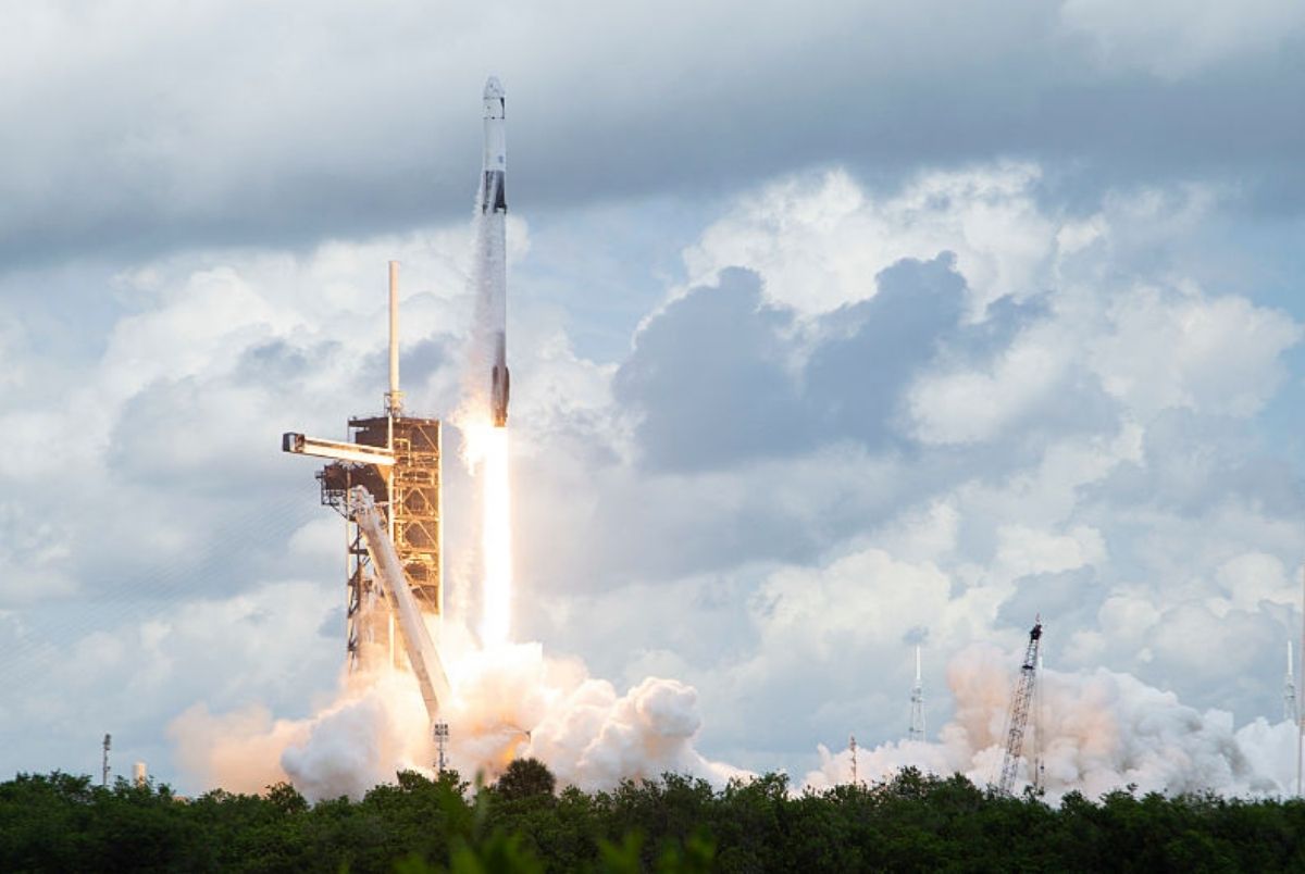 CAPE CANAVERAL, FLORIDA AUGUST 1: (EDITOR’S NOTE: This Handout image was provided by a third-party organization and may not adhere to Getty Images’ editorial policy.) A SpaceX Falcon 9 rocket carrying the company’s Dragon spacecraft is launched on NASA’s SpaceX Crew-11 mission to the International Space Station with NASA astronauts Zena Cardman, Mike Fincke, JAXA (Japan Aerospace Exploration Agency) astronaut Kimiya Yui, and Roscosmos cosmonaut Oleg Platonov onboard at Kennedy Space Center Launch Complex 39A on August 1, 2025 in Cape Canaveral, Florida. This is NASA’s 11th crew rotation and 12th human spaceflight mission to the Space Station supported by the Dragon spacecraft since 2020, as part of the agency Commercial Crew Program. (Photo by Joel Kowsky/NASA via Getty Images)