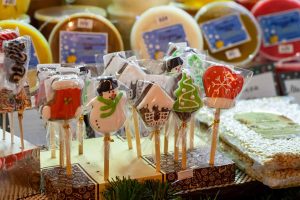 Winter themed chocolate pops