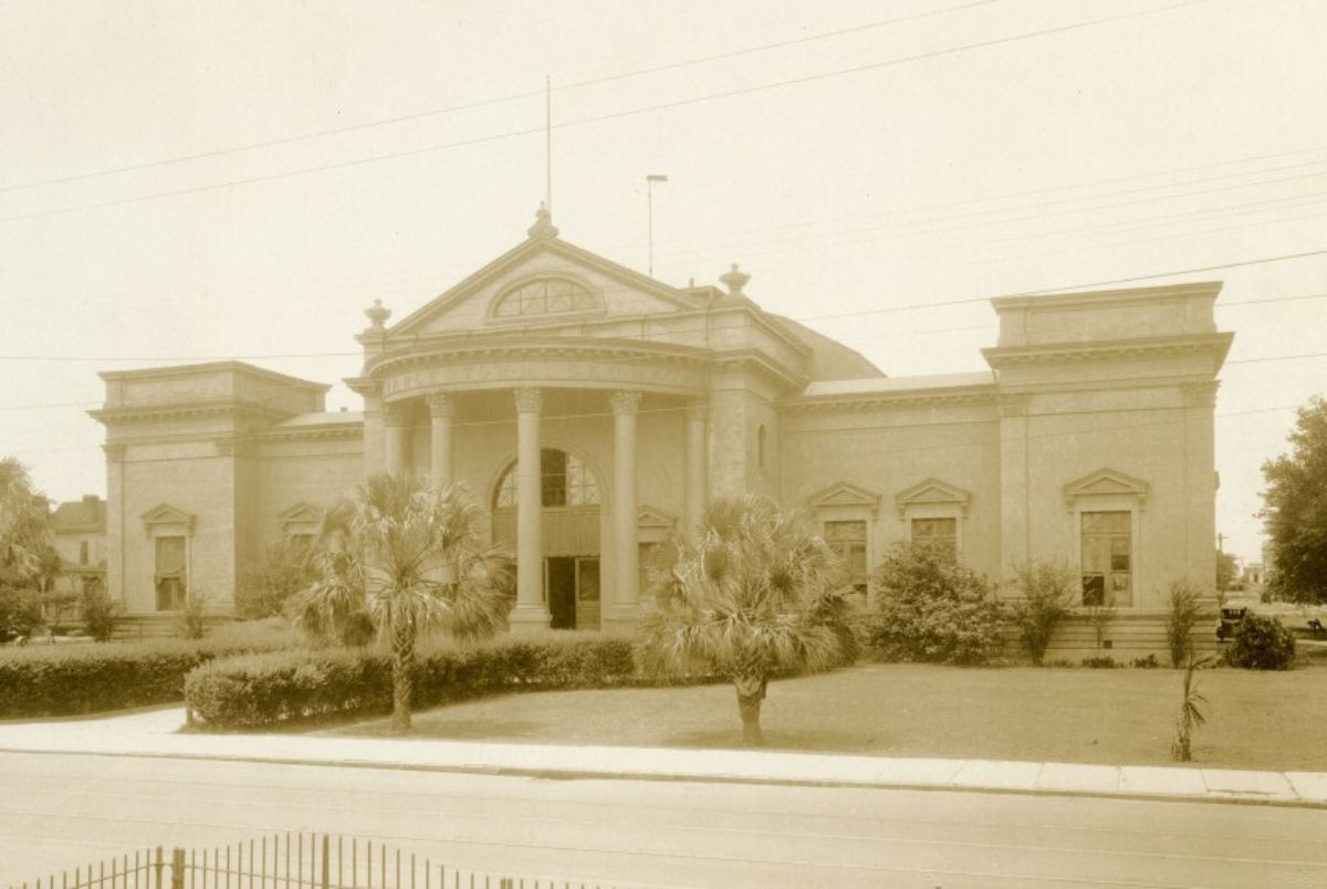 The Charleston Museum