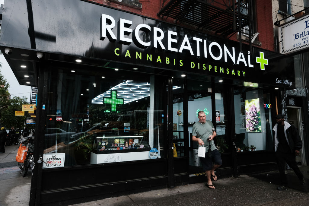 marijuana/pot shop in nyc, legalization