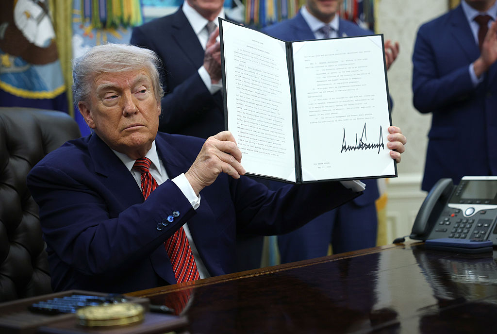 trump executive orders on fossil fuels