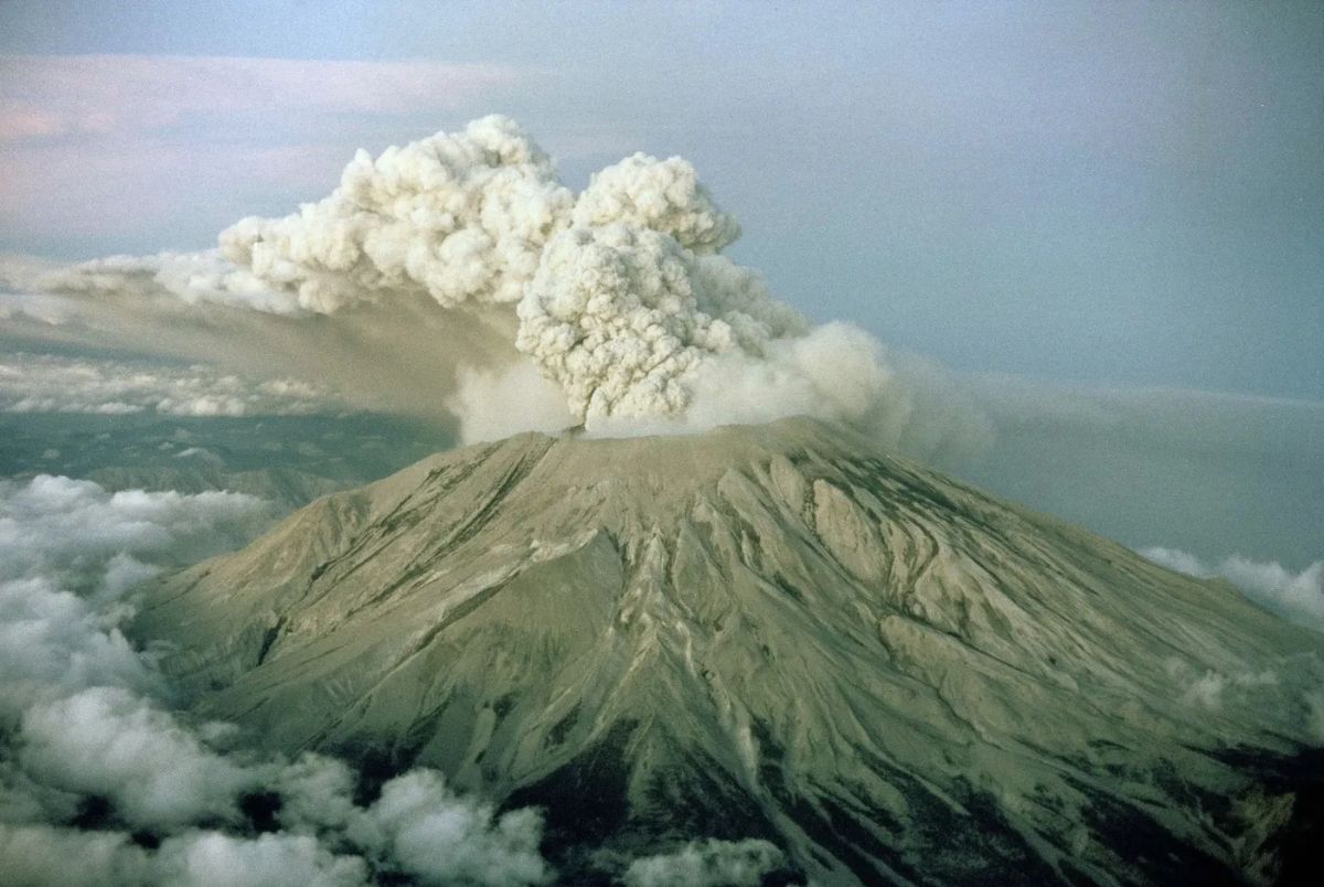 Mount St Helens in Washington Erupts