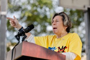Randi Weingarten; schools and screen time