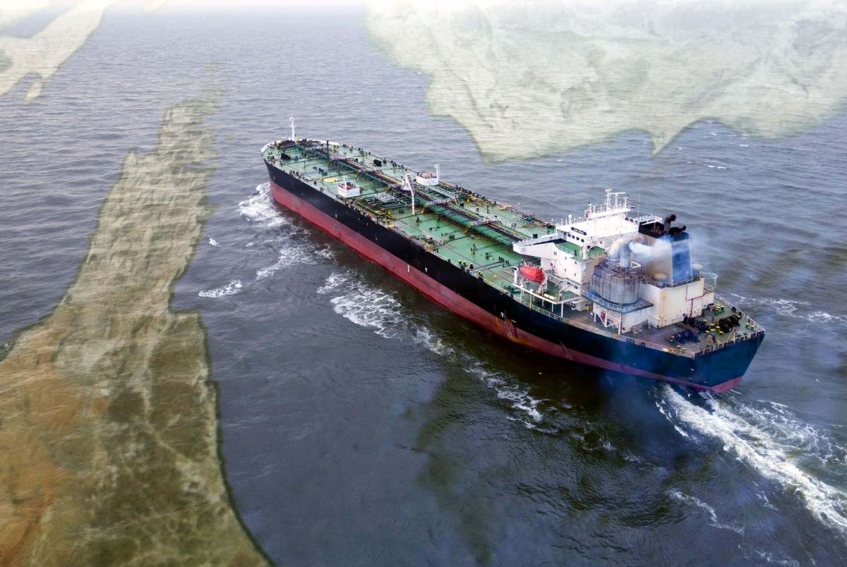 An oil tanker navigating the Strait of Hormuz